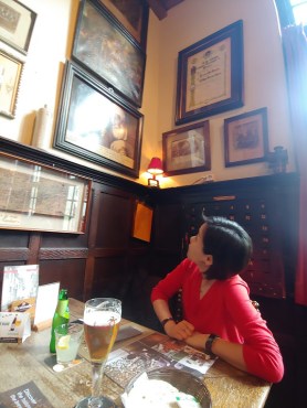 Sarah in the oldest pub in Bruges